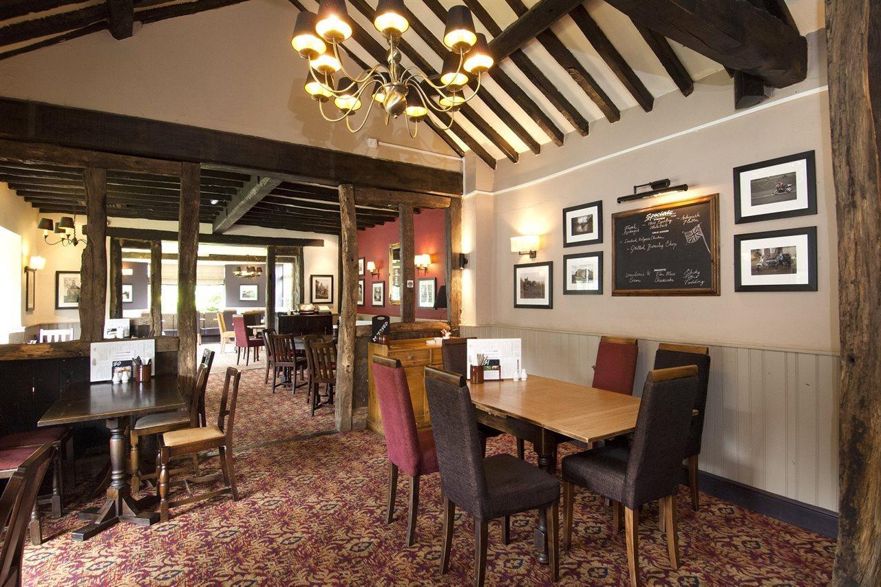 Premier Inn Premier Inn Silverstone Syresham Exterior photo